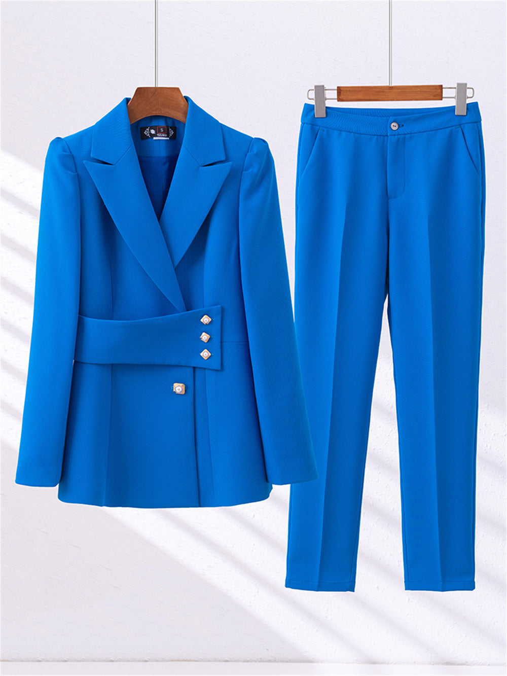 High-Quality Casual Business Suit in Blue